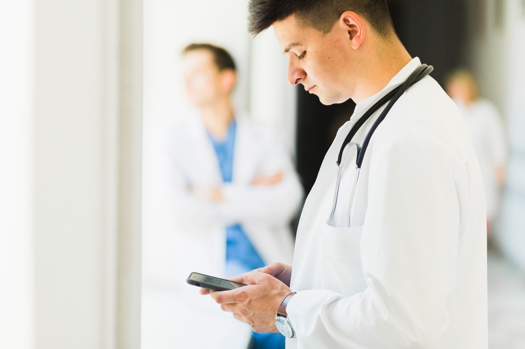 Boost Patient Engagement with a Custom Healthcare&nbsp;App